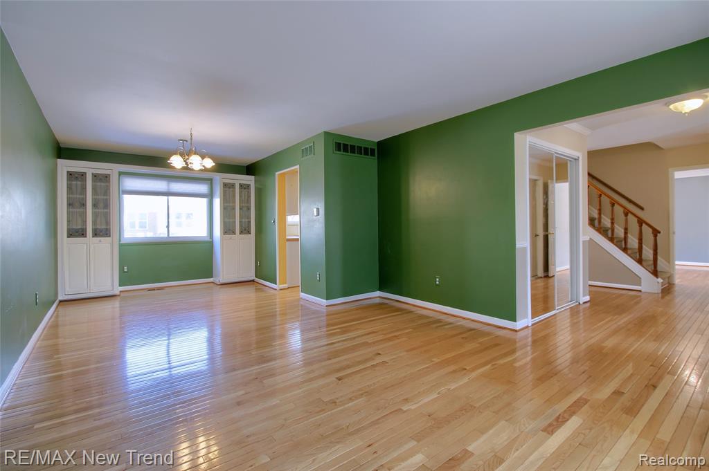 5794 Willow Creek Drive, Canton, MI 48187 — Photo 7