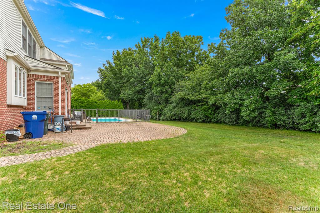 48416 Manhattan Circle, Canton, MI 48188 — Photo 42