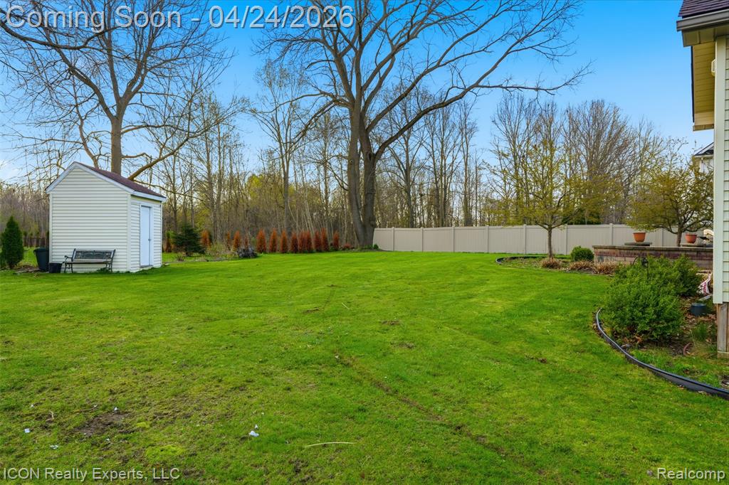 9211 Meadow Ridge Lane, Grand Blanc, MI 48439 — Photo 31