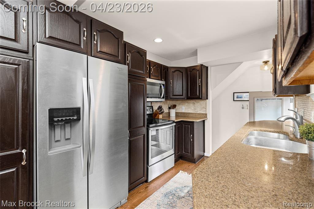 2048 Gardner Avenue, Berkley, MI 48072 — Photo 15