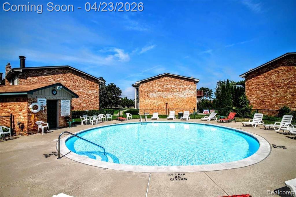 8114 Clay Court, Sterling Heights, MI 48313 — Photo 3