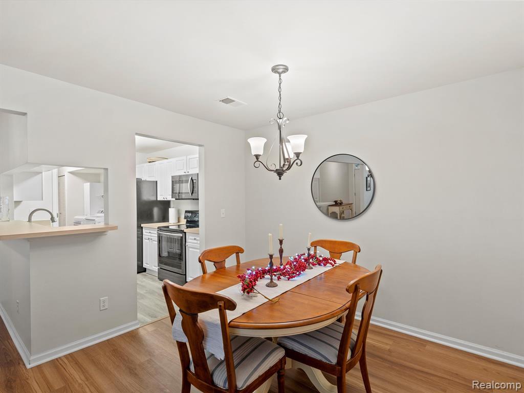 5288 BROOKEMONTE Circle, Rochester, MI 48306 — Photo 13