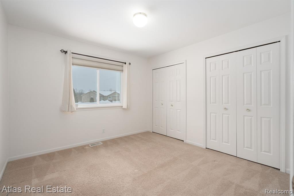 10200 Hawthorne Circle, Goodrich Vlg, MI — Photo 28