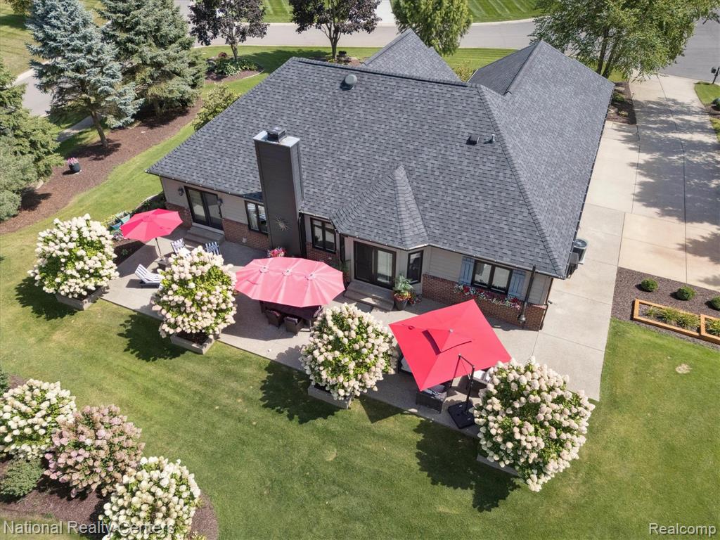730 Berwick Court, Highland, MI — Photo 15