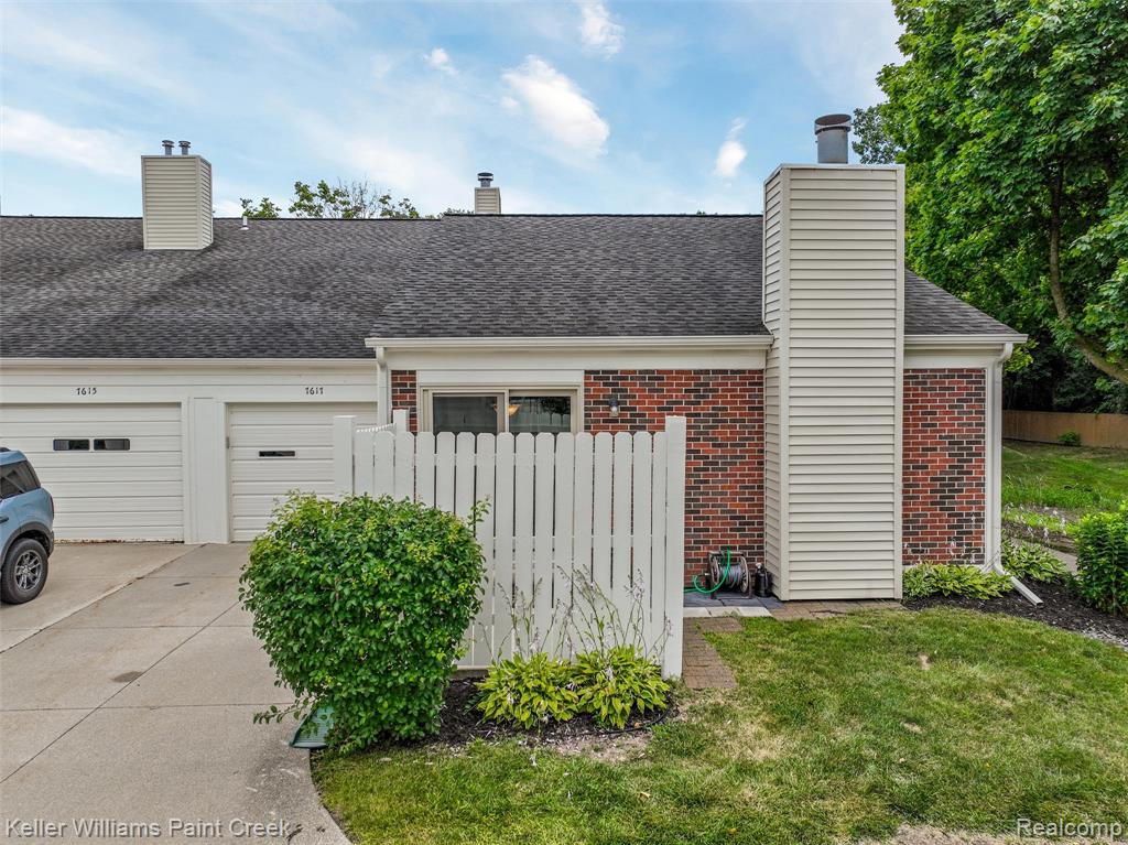 7617 Woodview Drive, 48, Waterford, MI 48327 — Photo 25