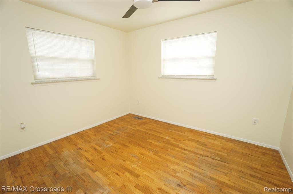 41731 MCKINLEY Street, Van Buren, MI 48111 — Photo 7