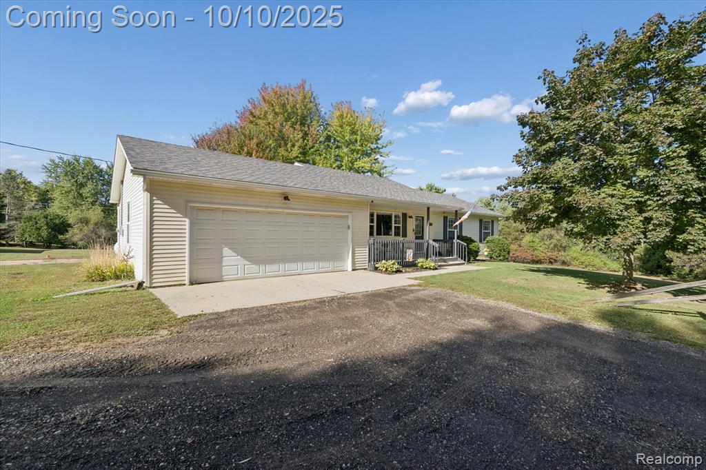 5174 Weller Road, Gregory, MI 48137 — Photo 3