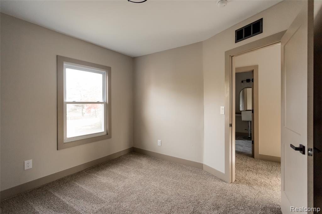 2630 Harding Street, Detroit, MI 48214 — Photo 27