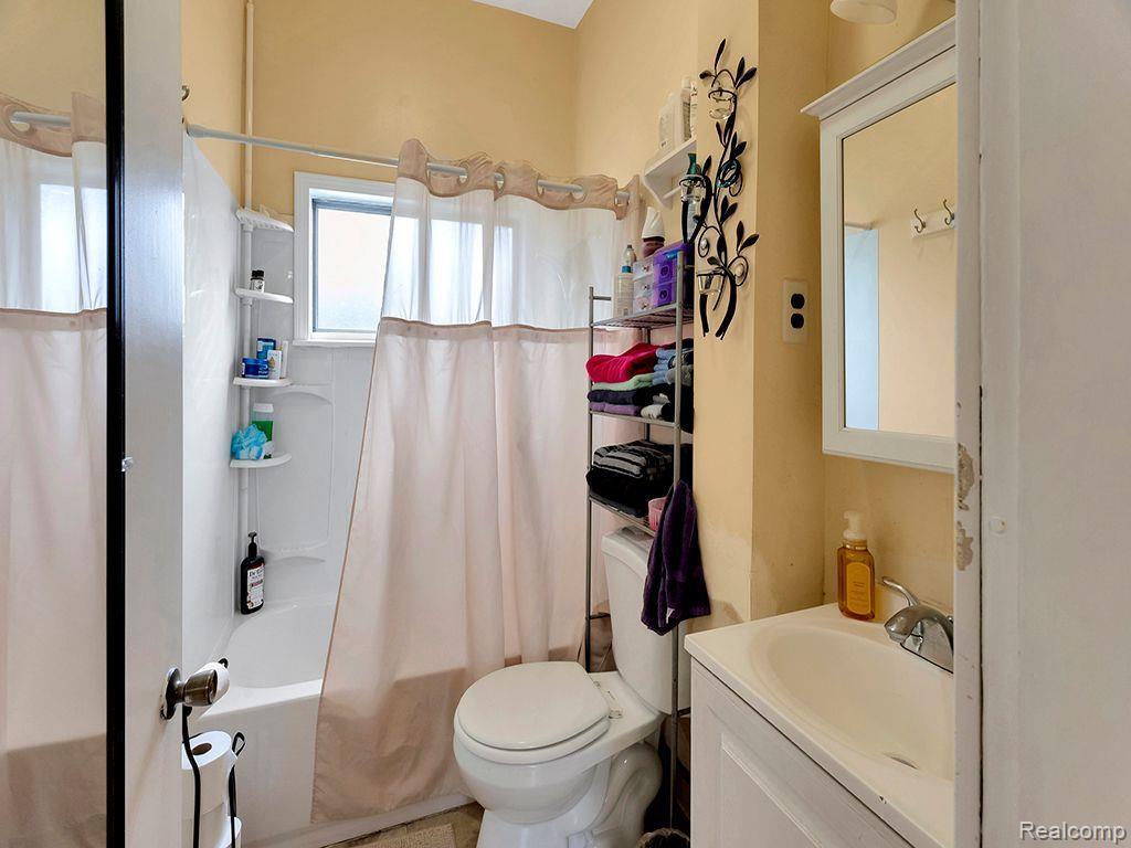 1041 LEWERENZ Street, Detroit, MI 48209 — Photo 10