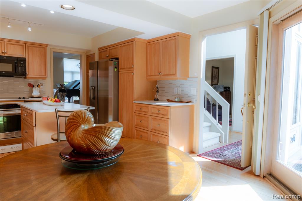 37839 Siena Drive, Farmington Hills, MI 48331 — Photo 8