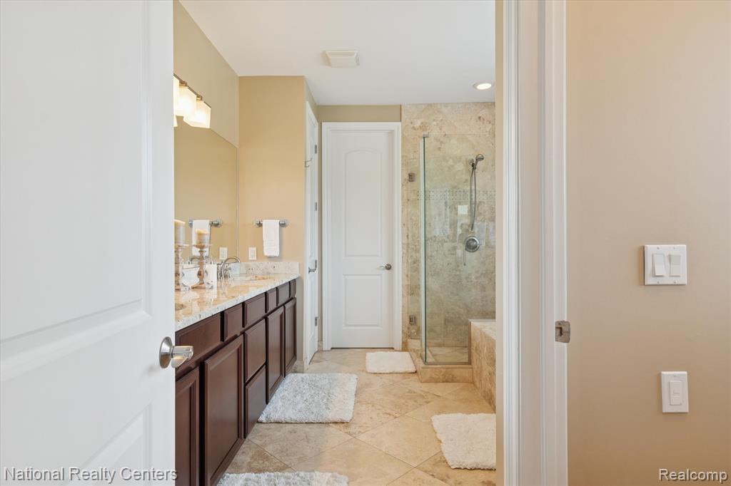 9888 Meadow View Court, Northville, MI 48167 — Photo 30