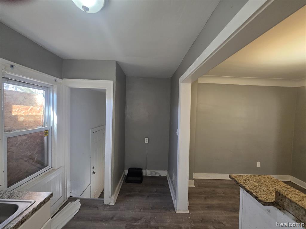 6017 Plainview Avenue, Detroit, MI 48228 — Photo 6