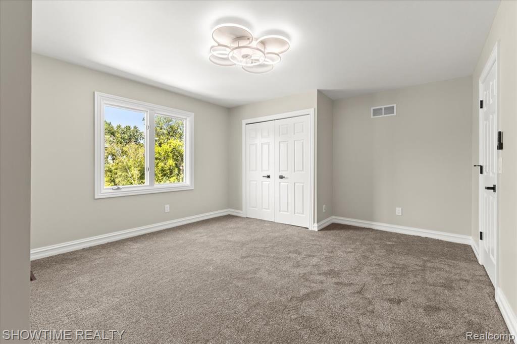 53650 Cherrywood Drive, Shelby Twp, MI 48315 — Photo 43
