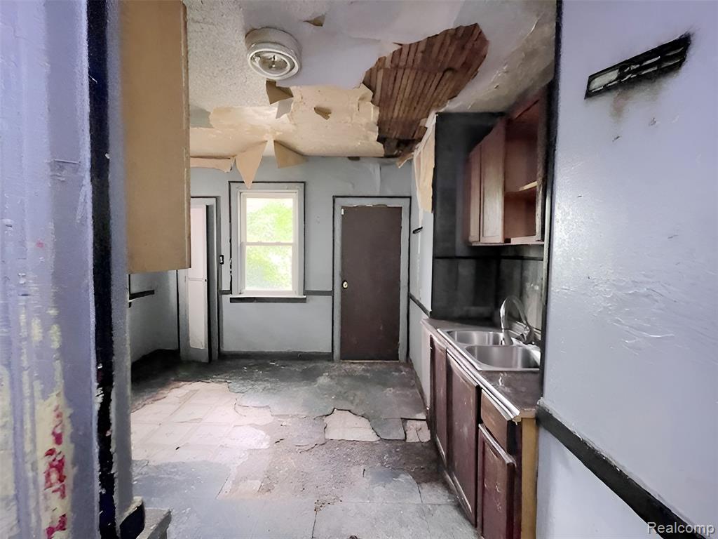 5535 Balfour Road, Detroit, MI 48224 — Photo 13