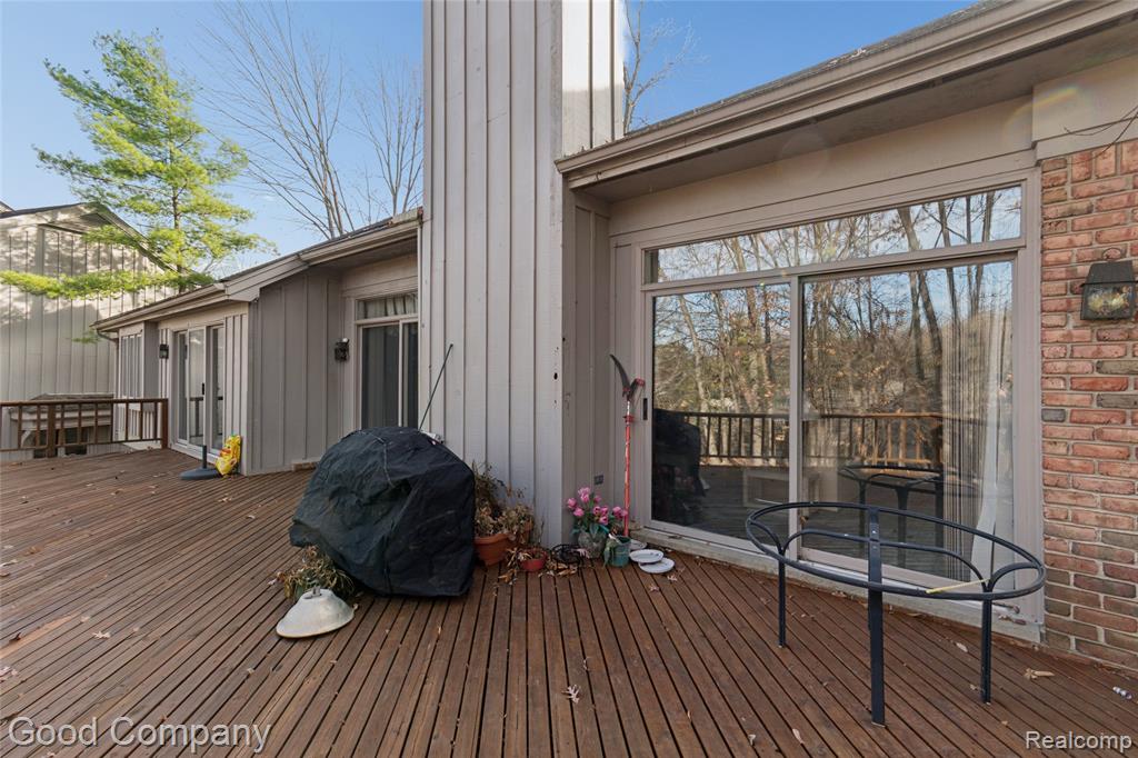 5104 Woodcliff Hill Road W, West Bloomfield, MI 48323 — Photo 51