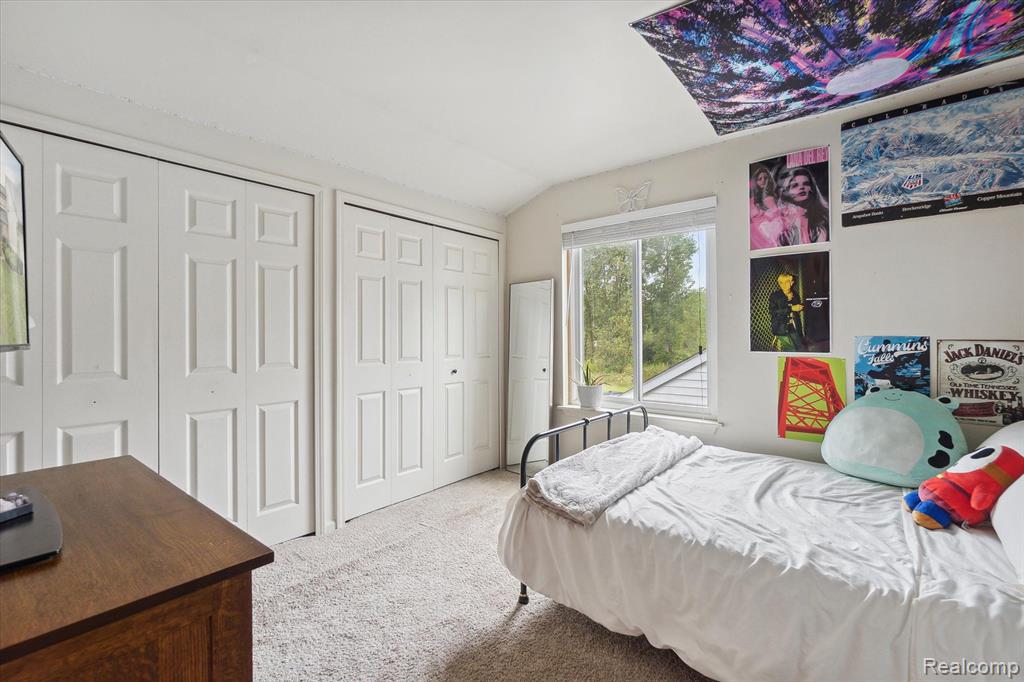 5231 COUNTRY WOOD Lane, Grand Blanc, MI 48439 — Photo 17