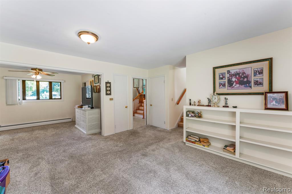 6158 Golfview Drive, Burton, MI 48509 — Photo 27