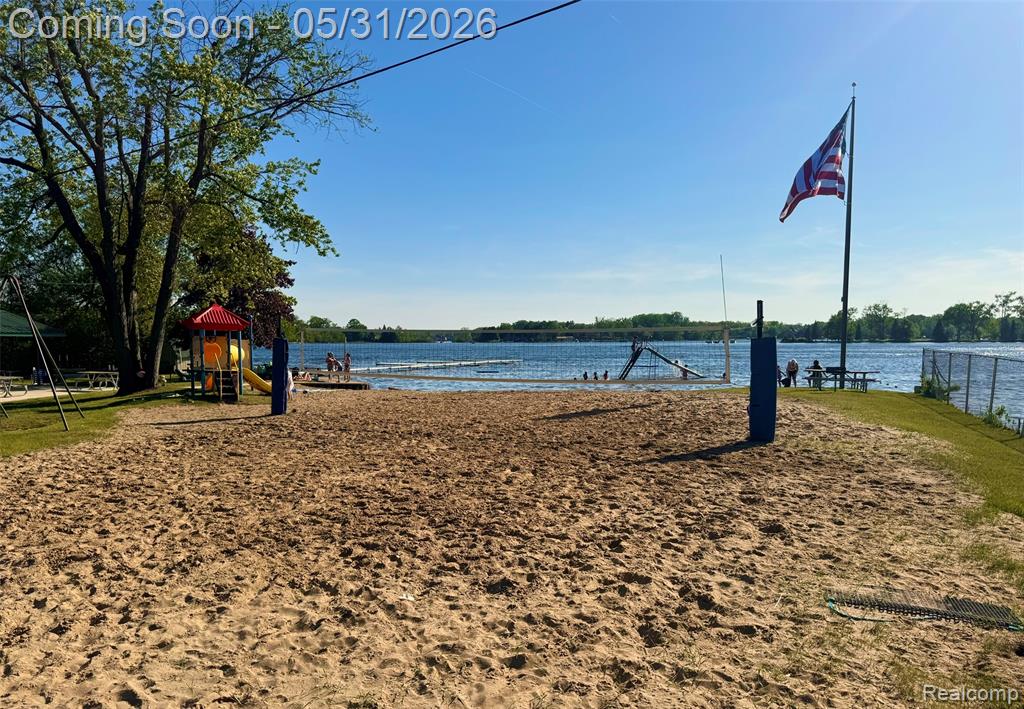 5020 Whitlow Court, Commerce Twp, MI 48382 — Photo 43