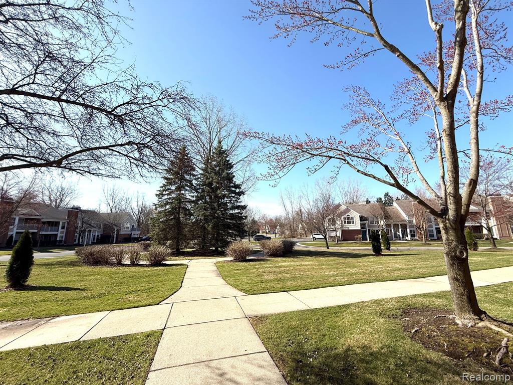 56467 CHESAPEAKE Trail, Utica, MI 48316 — Photo 27