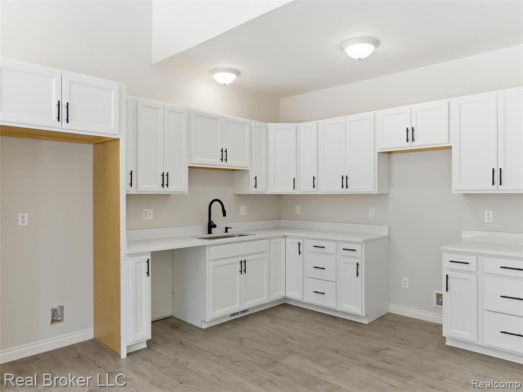 47124 Rosevillage Court, Shelby Twp, MI 48315 — Photo 16