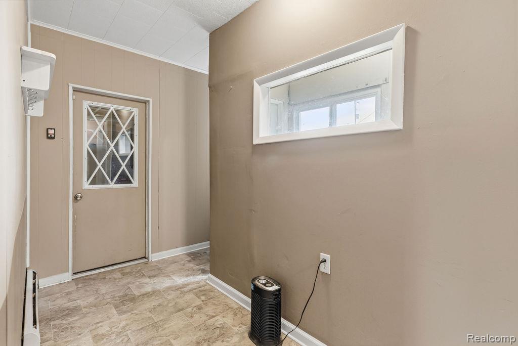 5101 Kendall Drive, Burton, MI 48509 — Photo 23