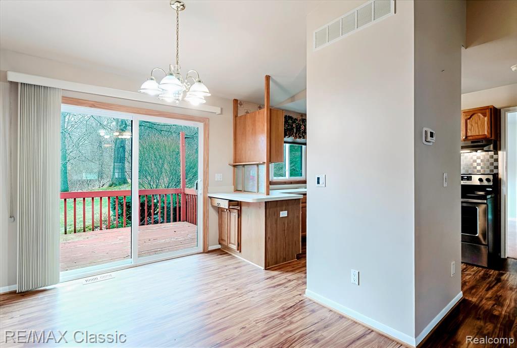 9039 Lake E Road, 45, Clarkston, MI 48348 — Photo 12