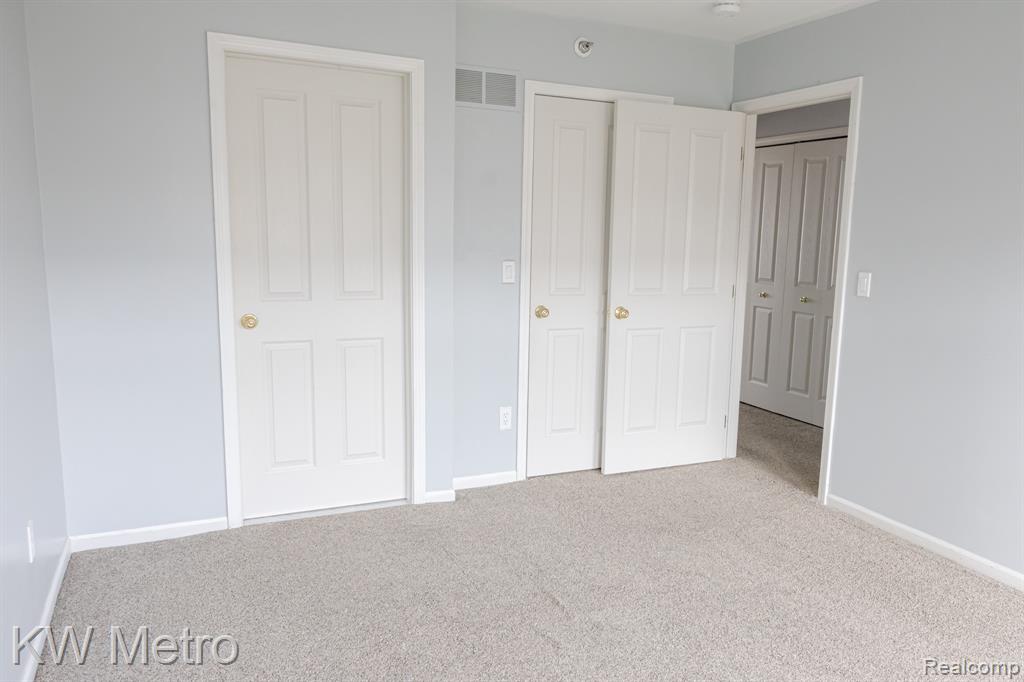 25493 Saint James, Southfield, MI 48075 — Photo 25