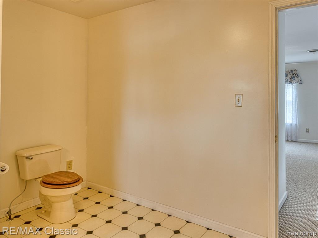 78 MARGARET Street, Whitmore Lake, MI 48189 — Photo 17
