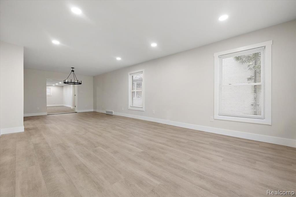 13534 Vassar Avenue, Detroit, MI 48235 — Photo 9