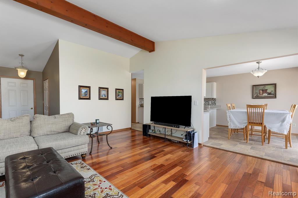 47172 Ellie Drive, Macomb, MI 48044 — Photo 8