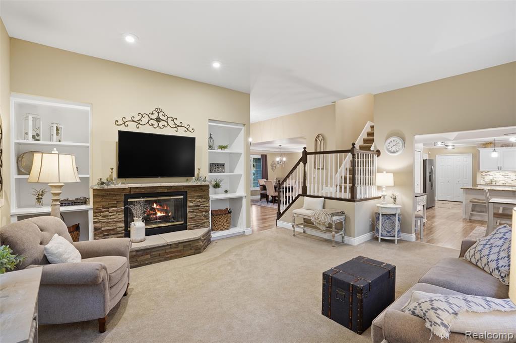 8235 Ironwood Drive, Pinckney, MI 48169 — Photo 8