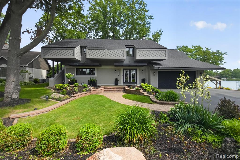 5050 Surfwood Drive, Commerce Twp, MI 48382 — Photo 3