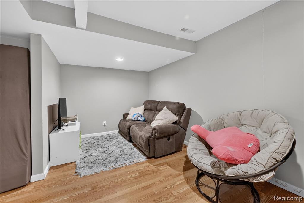 9115 Maplewood Drive, White Lake, MI — Photo 30