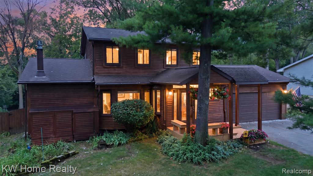 21435 Gill Road, Farmington Hills, MI 48335