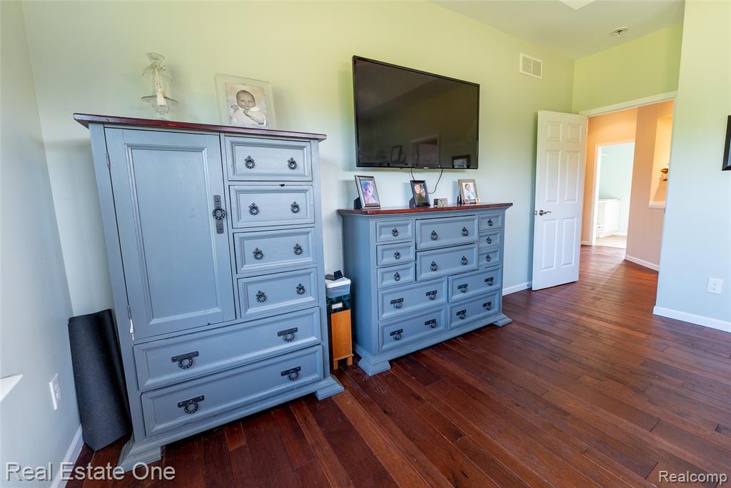 10125 Chase Lake Road, Fowlerville, MI 48836 — Photo 15