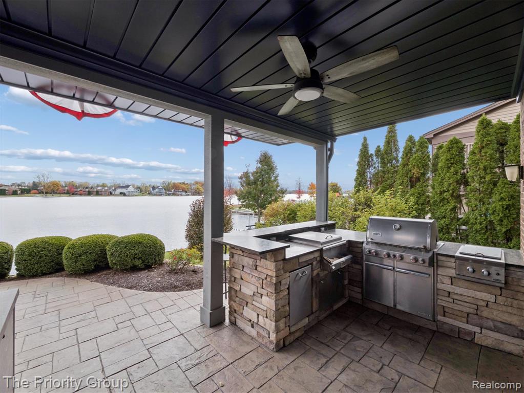 11467 Bay Shore Drive, Fenton, MI, 48430