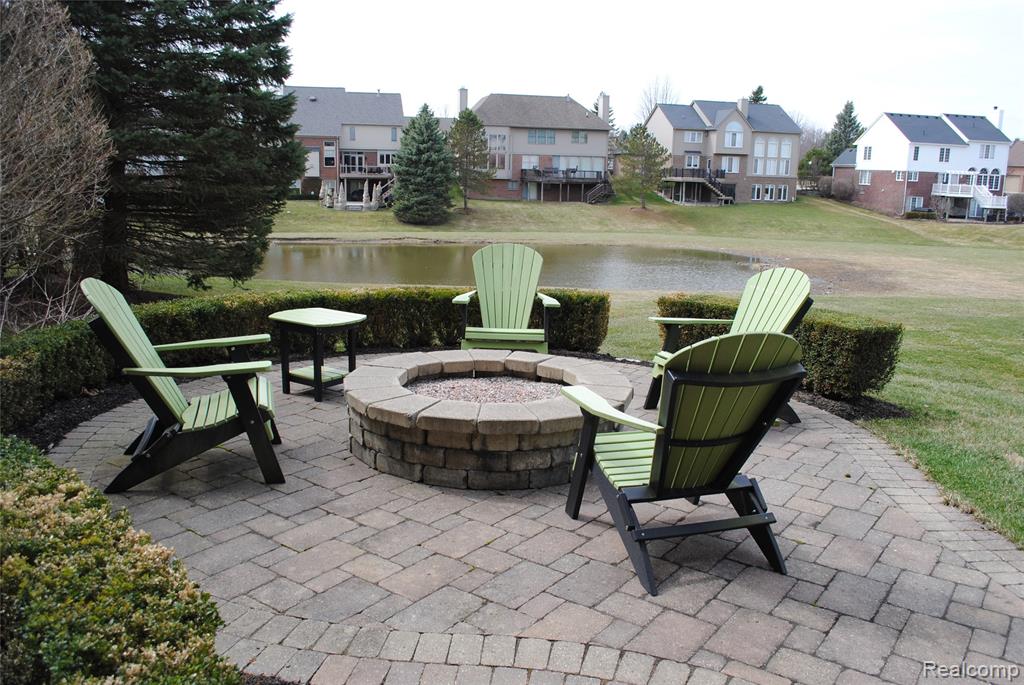 1271 Tulberry Circle, Rochester, MI 48306 — Photo 9