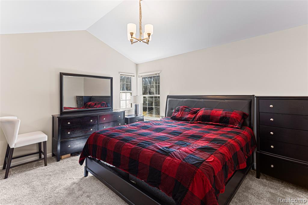 1033 Calpernia, Wixom, MI — Photo 25