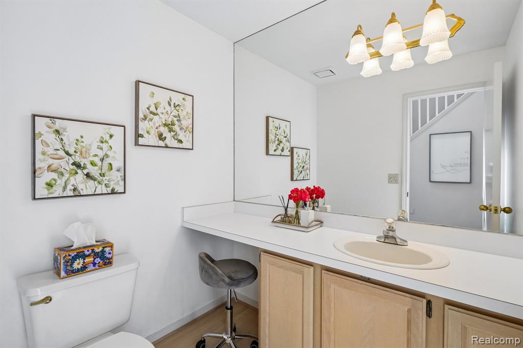 42738 Wimbleton Way, Novi, MI 48377 — Photo 16