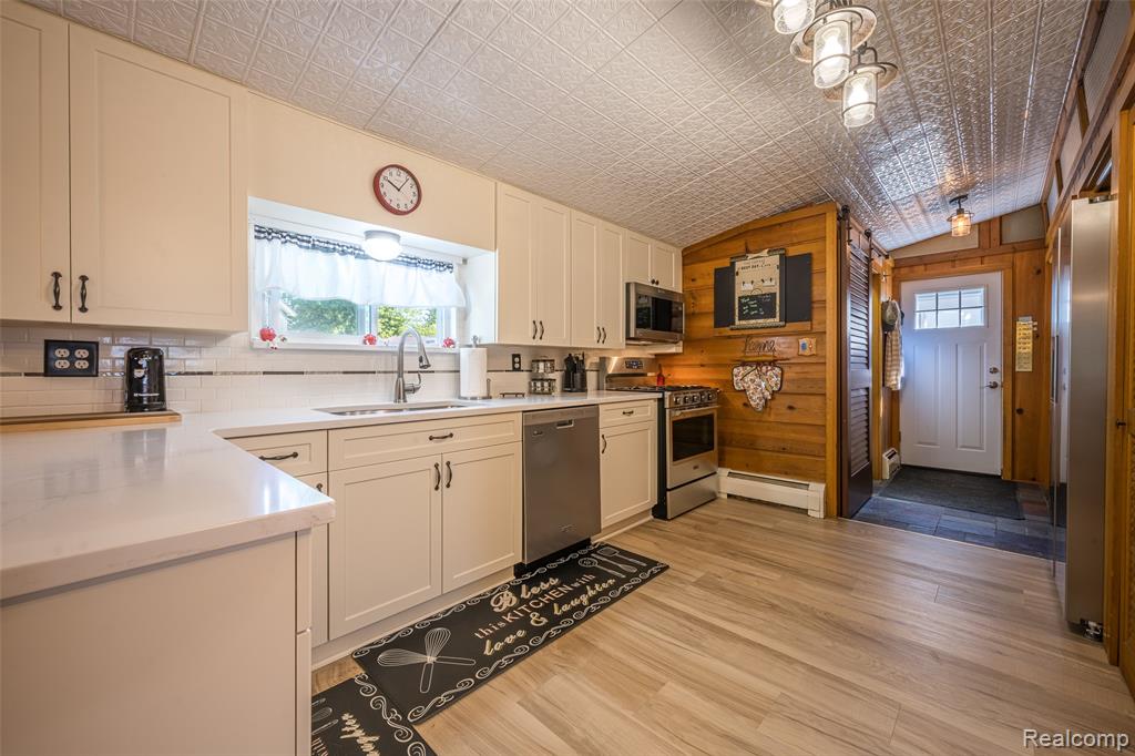 1656 S Riverside Drive, Au Gres, MI 48703 — Photo 13