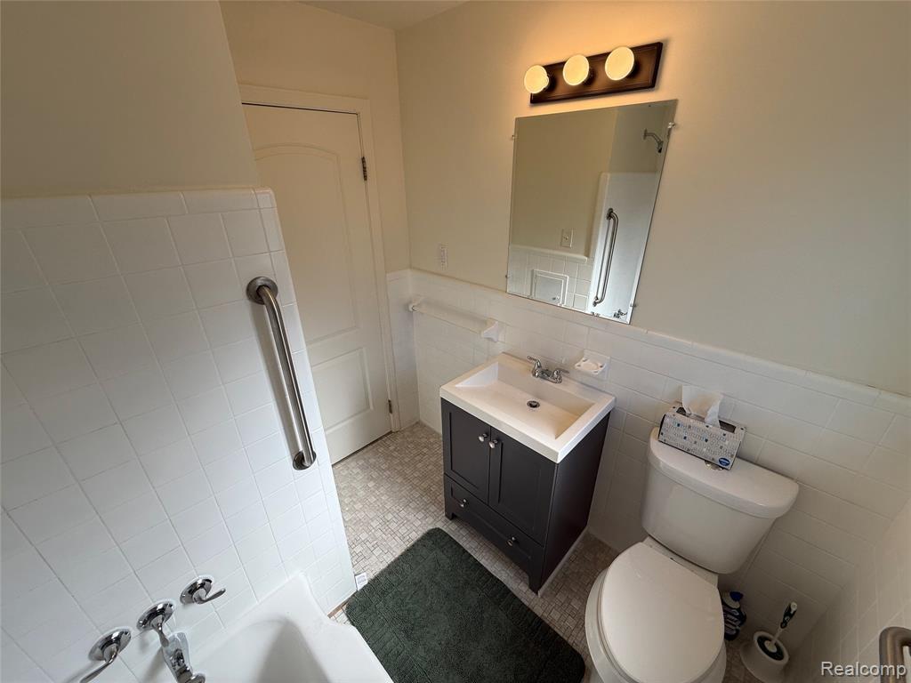 2203 White Avenue, Lincoln Park, MI 48146 — Photo 15