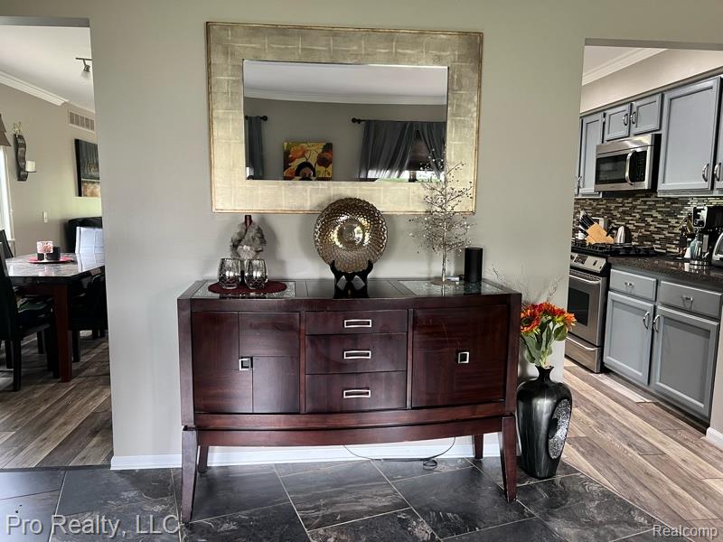 44195 Dartmouth Street, Canton, MI 48188 — Photo 10