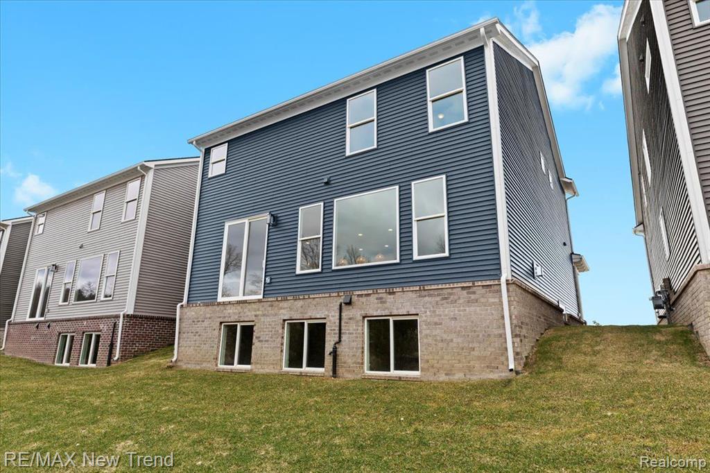 209 MOUNTAIN VIEW LANE, Milford, MI 48381 — Photo 36