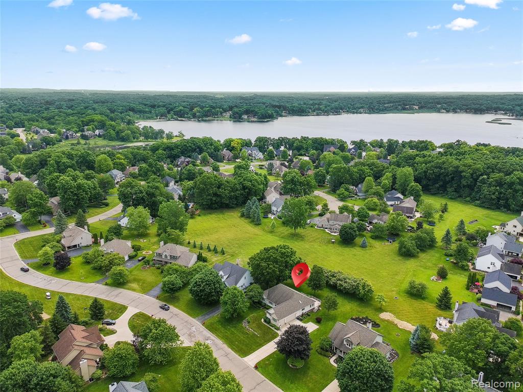 4940 Stillmeadow Drive, Howell, MI 48843 — Photo 32