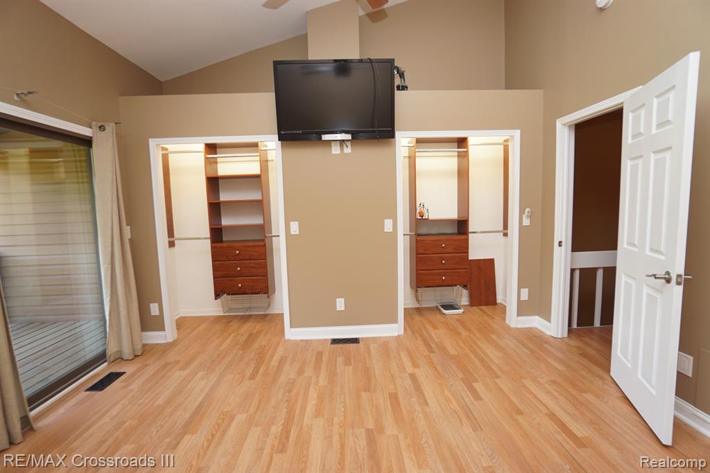 48295 BAYSHORE Drive, Van Buren, MI 48111 — Photo 11