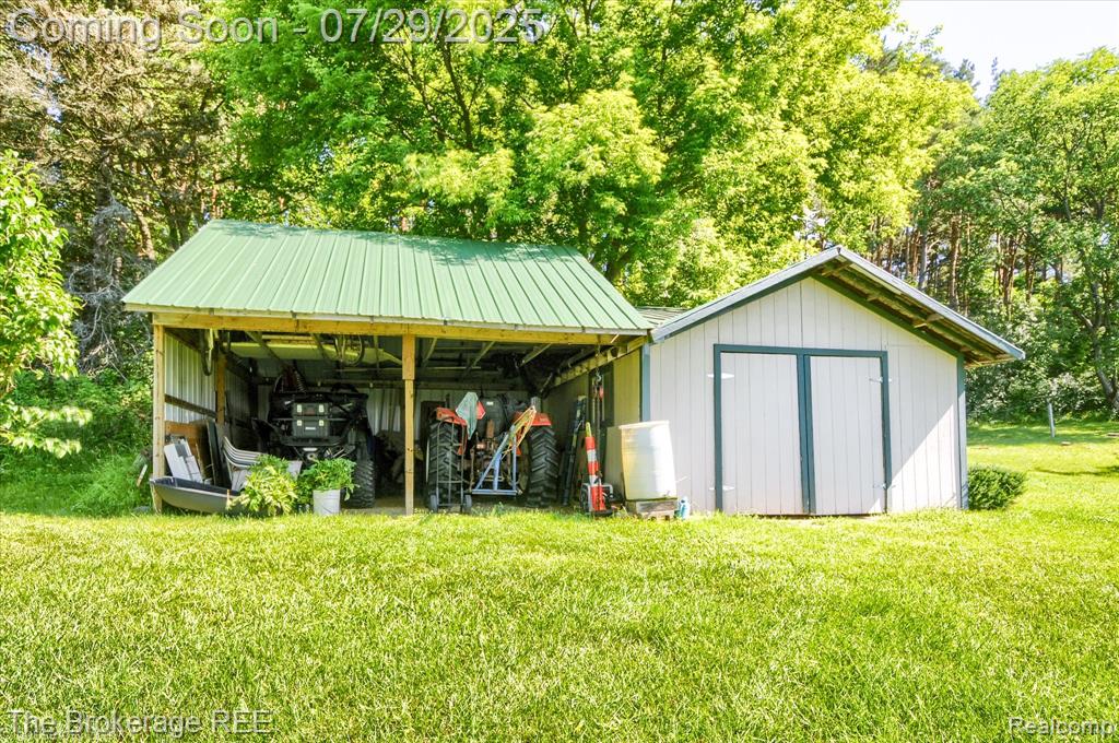 5725 Fostoria Road, Columbiaville, MI 48421 — Photo 10