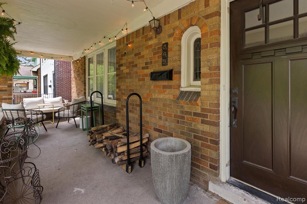 845 LAKEWOOD Street, Detroit, MI 48215 — Photo 3
