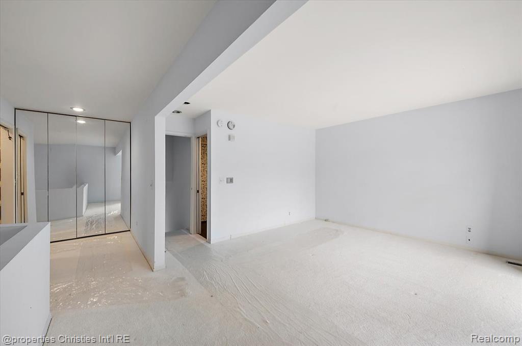971 Stratford Lane, 22, Bloomfield Hills, MI 48304 — Photo 39