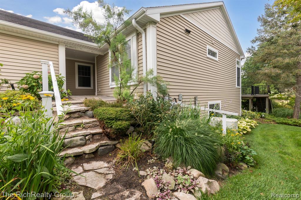 4172 Hamlet Cove, 14, Bath, MI 48808 — Photo 27
