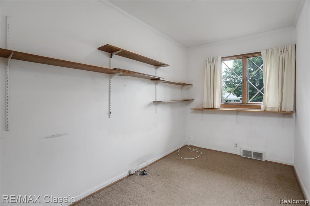 830 JONATHAN Lane, Bloomfield Hills, MI 48302 — Photo 29